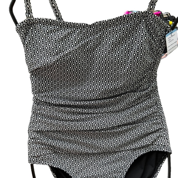 ✅One Piece Dkny Ruched Shirred Bandeau One Piece Swimsuit Bathing Suit - Picture 3 of 5